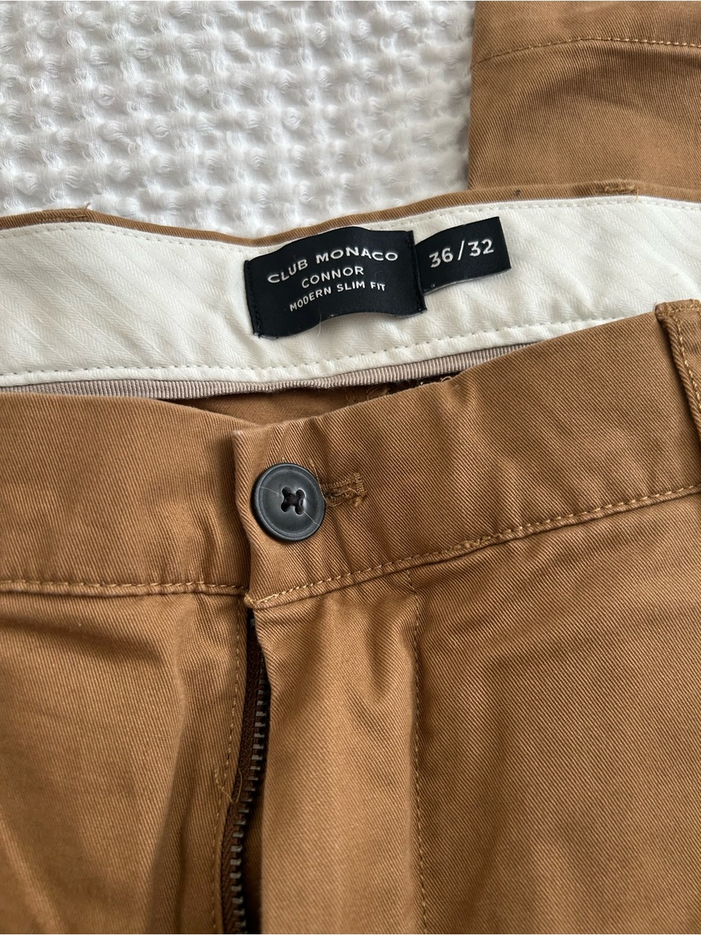 Club Monaco Connor Modern Slim Fit Pants — Camel Brown
